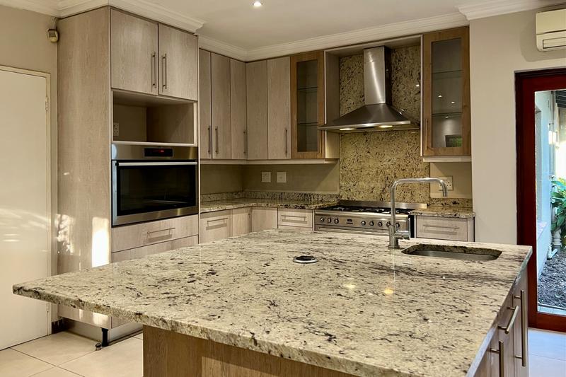 5 Bedroom Property for Sale in Buccleuch Gauteng