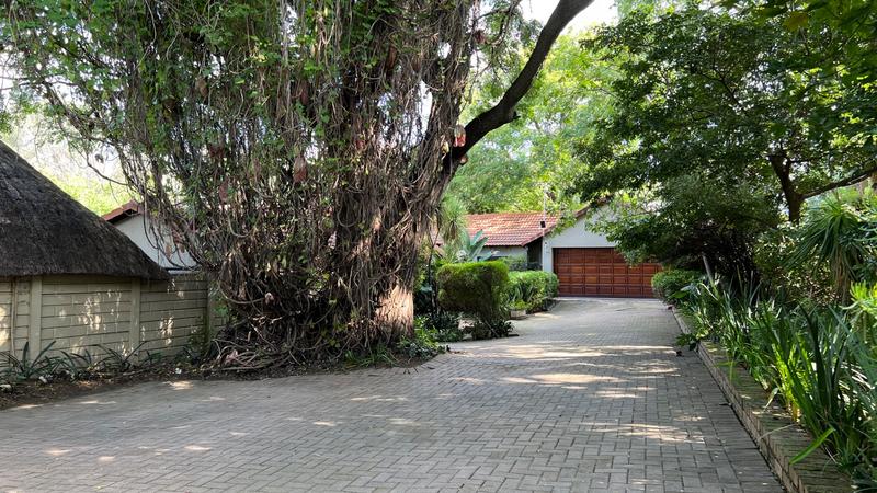 5 Bedroom Property for Sale in Buccleuch Gauteng