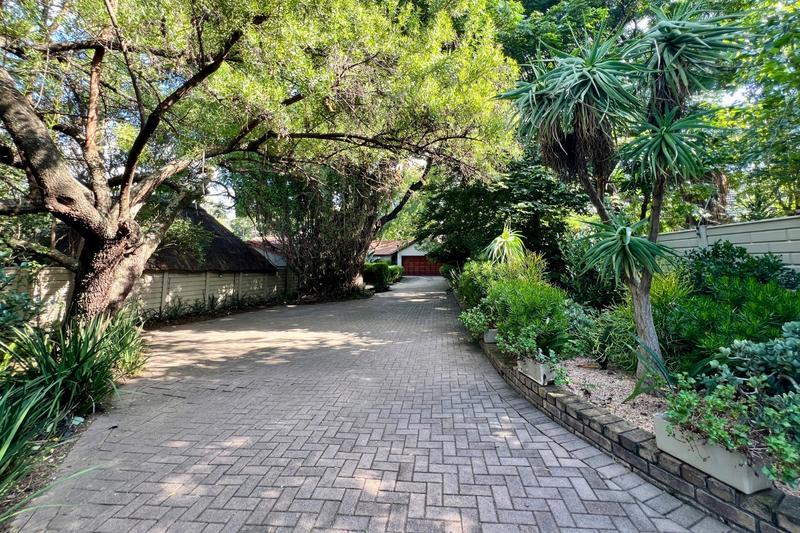 5 Bedroom Property for Sale in Buccleuch Gauteng