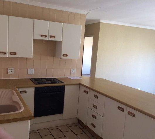 2 Bedroom Property for Sale in Helderkruin Gauteng