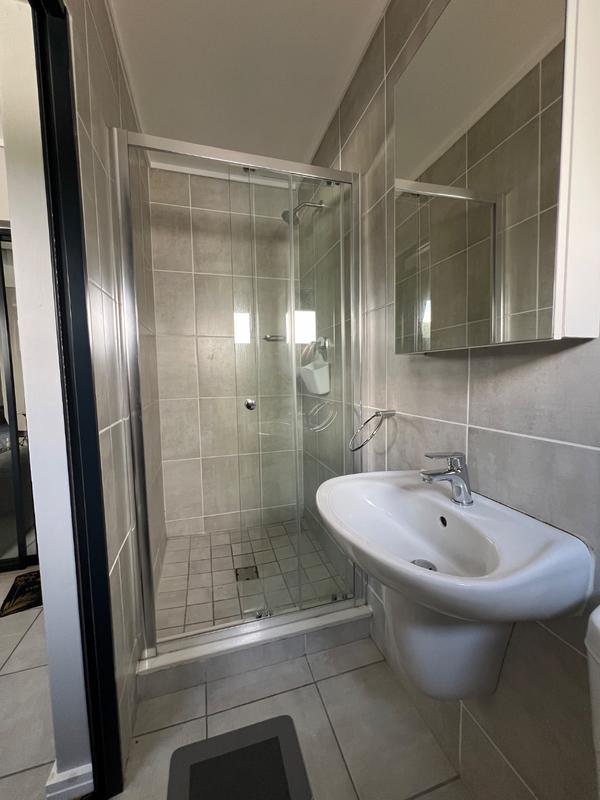 1 Bedroom Property for Sale in Linbro Park Gauteng