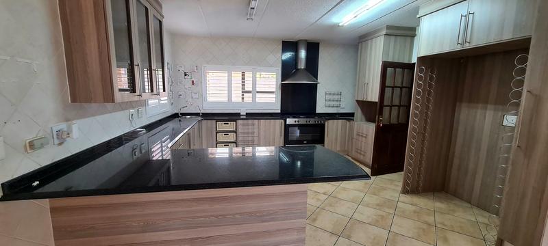 4 Bedroom Property for Sale in North Riding Gauteng