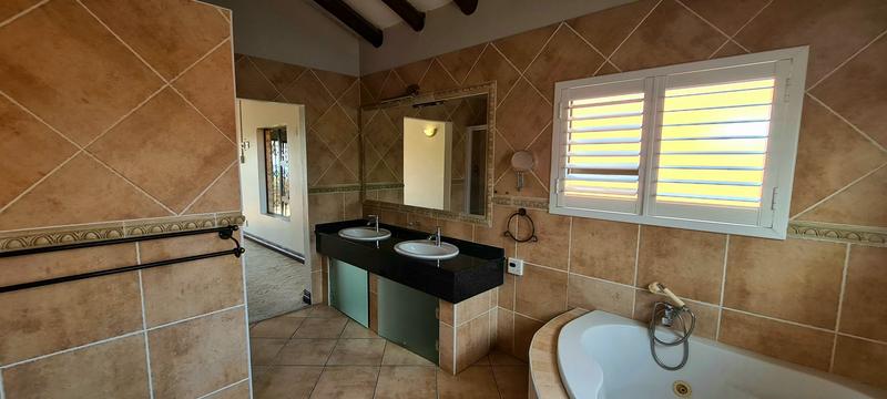 4 Bedroom Property for Sale in North Riding Gauteng