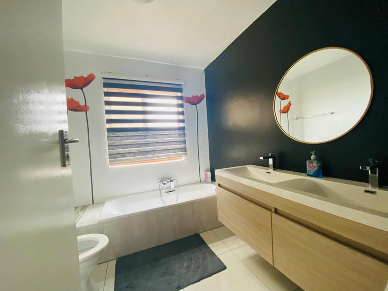 2 Bedroom Property for Sale in Northcliff Gauteng