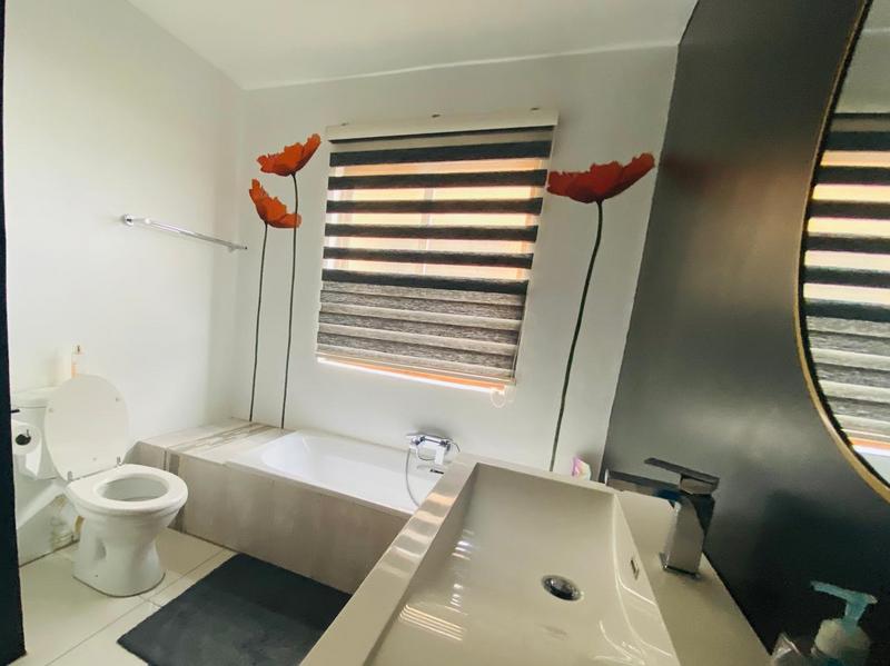 2 Bedroom Property for Sale in Northcliff Gauteng