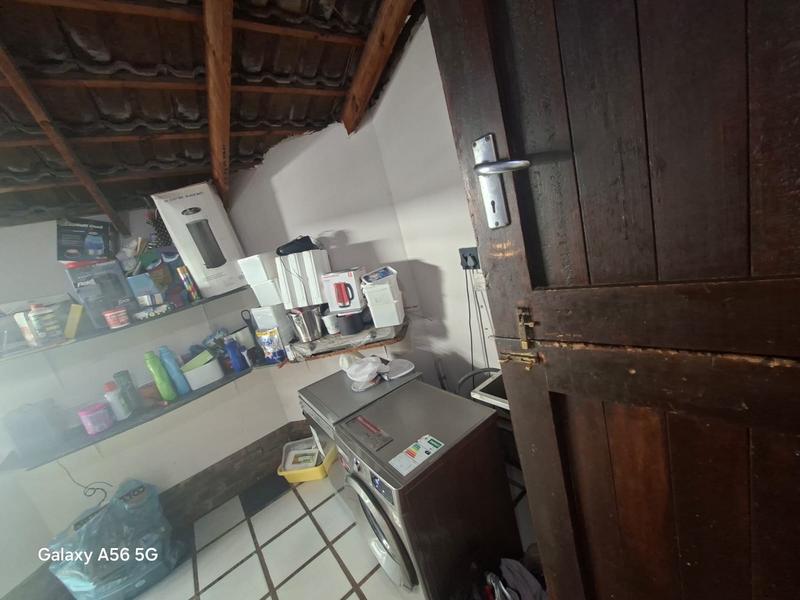 5 Bedroom Property for Sale in Vorna Valley Gauteng