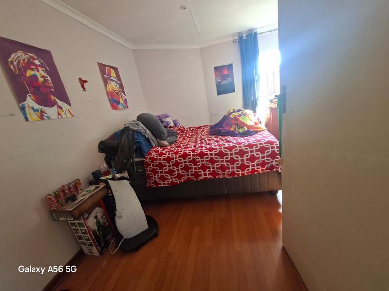 5 Bedroom Property for Sale in Vorna Valley Gauteng