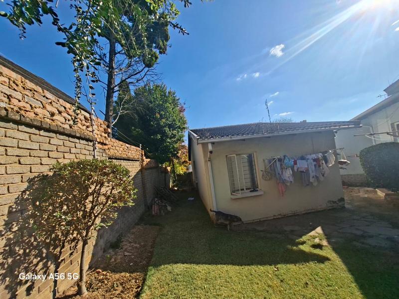 5 Bedroom Property for Sale in Vorna Valley Gauteng
