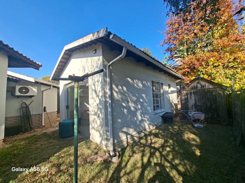 5 Bedroom Property for Sale in Vorna Valley Gauteng