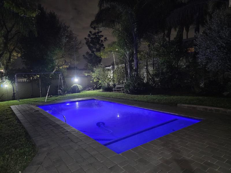 5 Bedroom Property for Sale in Vorna Valley Gauteng