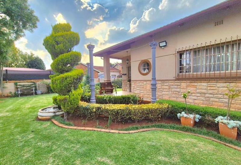 4 Bedroom Property for Sale in Dalview Gauteng