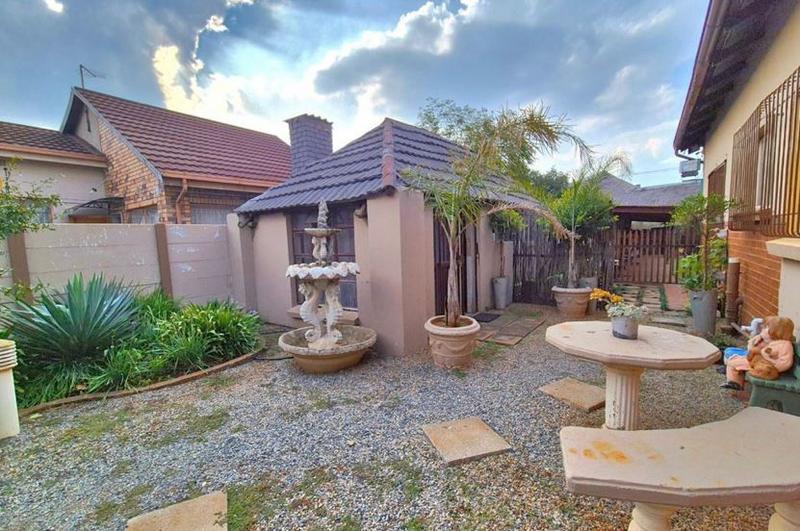 4 Bedroom Property for Sale in Dalview Gauteng