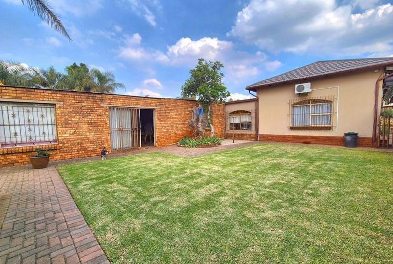 4 Bedroom Property for Sale in Dalview Gauteng