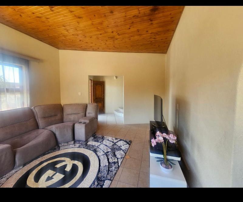5 Bedroom Property for Sale in Albemarle Gauteng