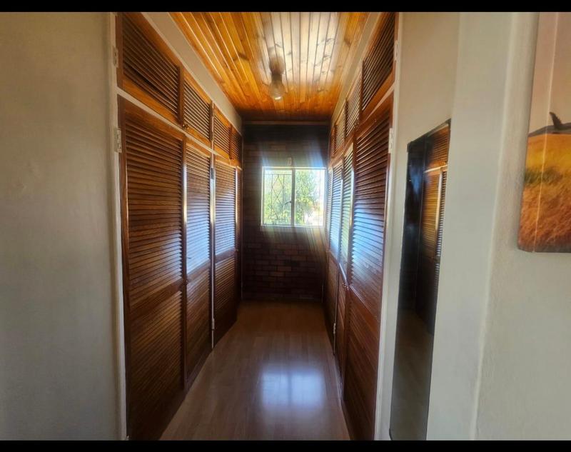 5 Bedroom Property for Sale in Albemarle Gauteng