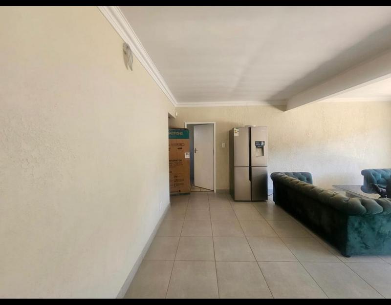 5 Bedroom Property for Sale in Albemarle Gauteng