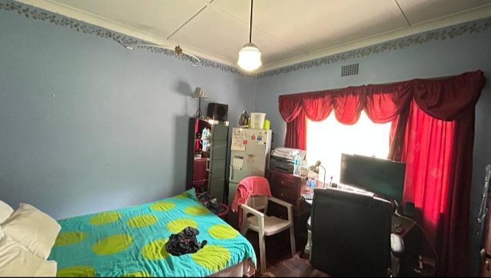 4 Bedroom Property for Sale in Linmeyer Gauteng