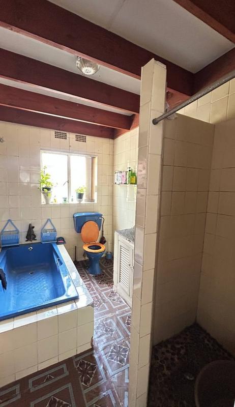 4 Bedroom Property for Sale in Linmeyer Gauteng