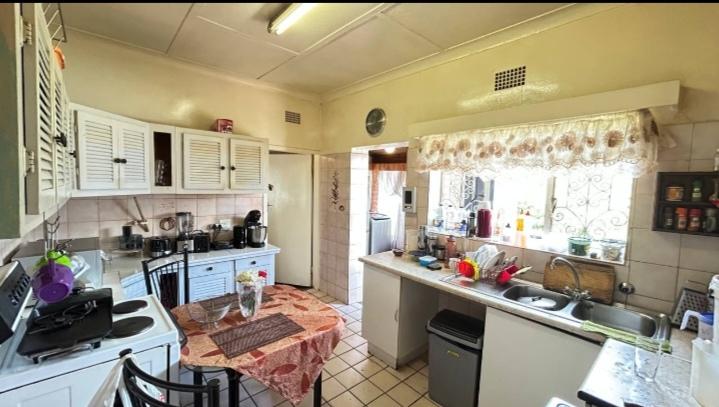 4 Bedroom Property for Sale in Linmeyer Gauteng