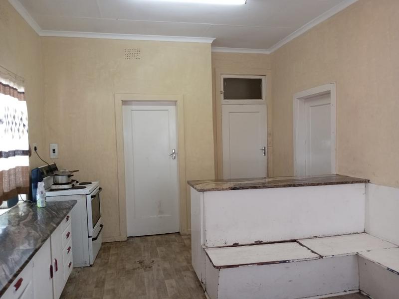 6 Bedroom Property for Sale in Orange Grove Gauteng