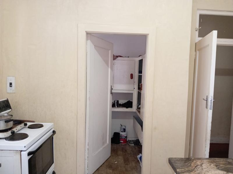 6 Bedroom Property for Sale in Orange Grove Gauteng