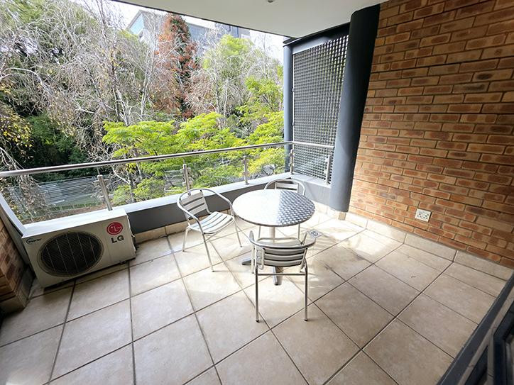 To Let 2 Bedroom Property for Rent in Benmore Gauteng