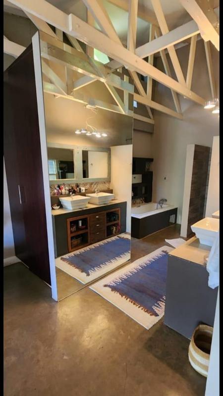 To Let 2 Bedroom Property for Rent in Parktown North Gauteng