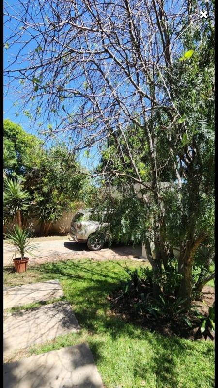 To Let 2 Bedroom Property for Rent in Parktown North Gauteng