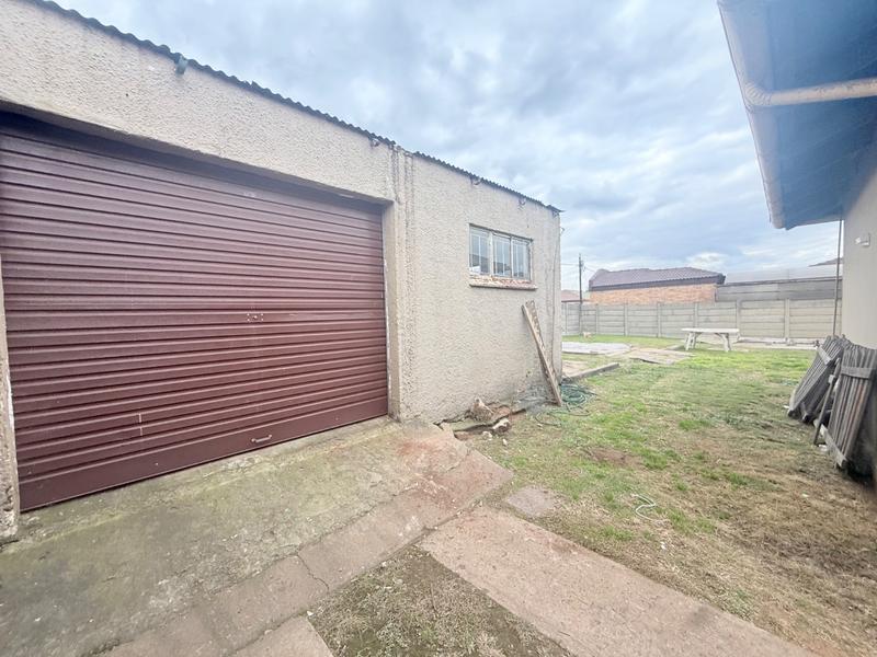 3 Bedroom Property for Sale in Vanderbijlpark Cw 6 Gauteng