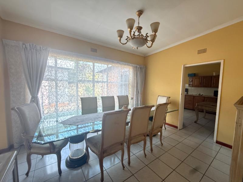 4 Bedroom Property for Sale in Vanderbijlpark SE 7 Gauteng
