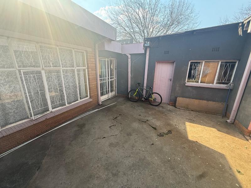 4 Bedroom Property for Sale in Vanderbijlpark SE 7 Gauteng