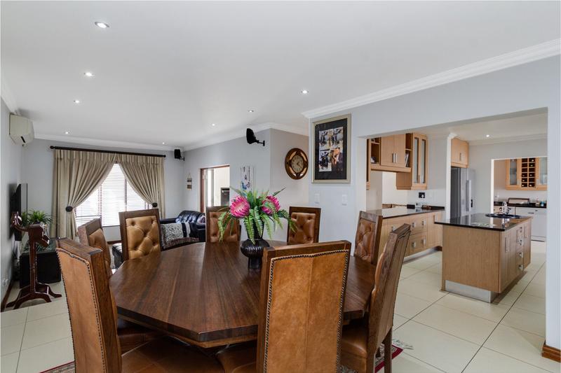To Let 5 Bedroom Property for Rent in Broadacres Gauteng