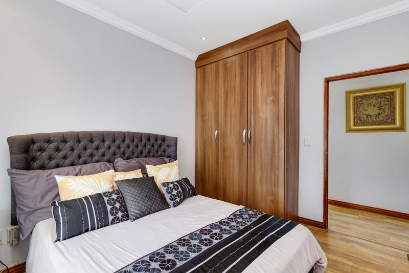 To Let 5 Bedroom Property for Rent in Broadacres Gauteng