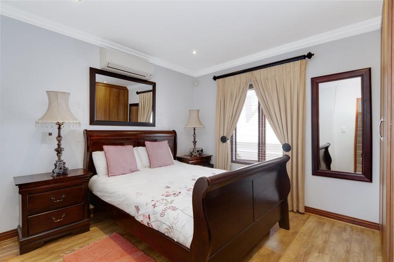 To Let 5 Bedroom Property for Rent in Broadacres Gauteng