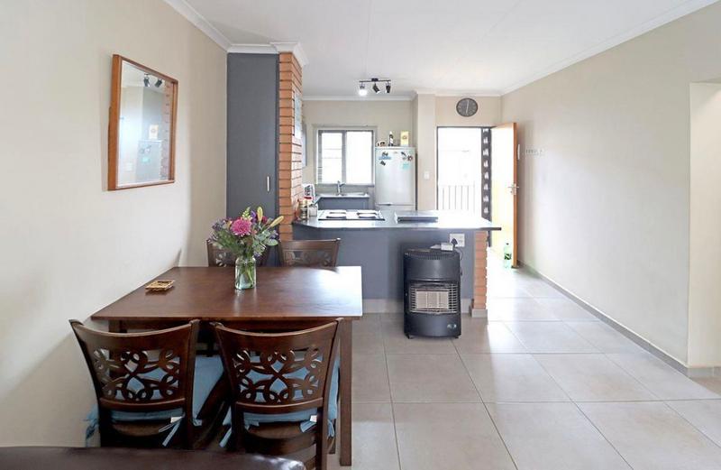 2 Bedroom Property for Sale in Vorna Valley Gauteng