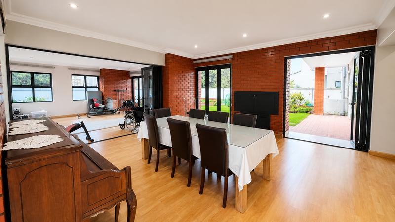 5 Bedroom Property for Sale in Midstream Ridge Gauteng