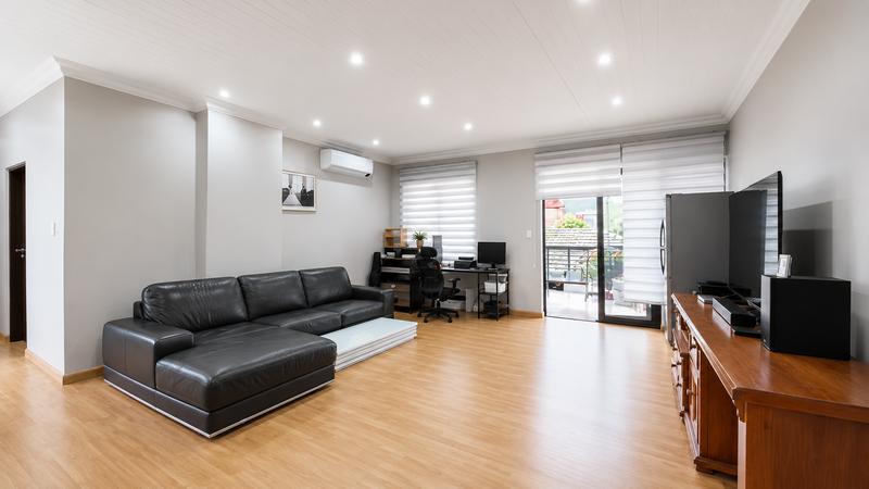 5 Bedroom Property for Sale in Midstream Ridge Gauteng