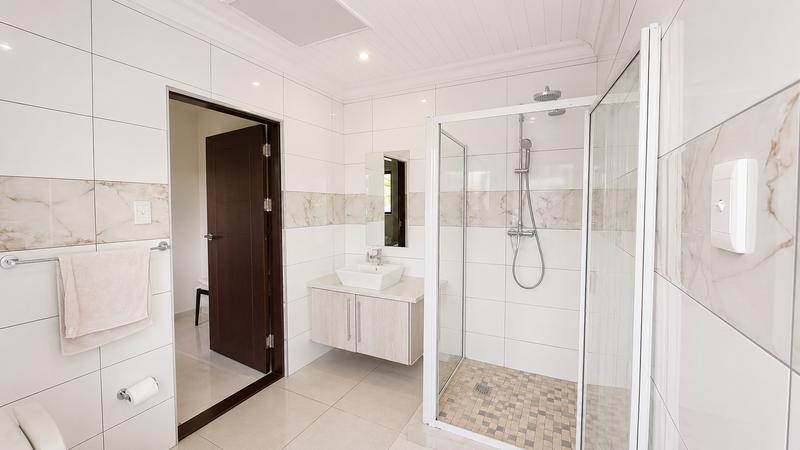 5 Bedroom Property for Sale in Midstream Ridge Gauteng