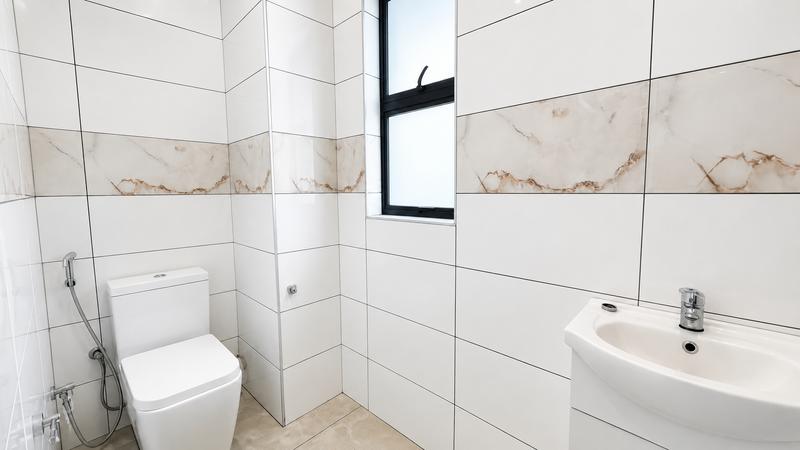 5 Bedroom Property for Sale in Midstream Ridge Gauteng