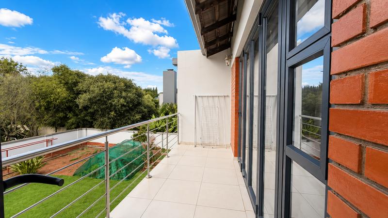 5 Bedroom Property for Sale in Midstream Ridge Gauteng