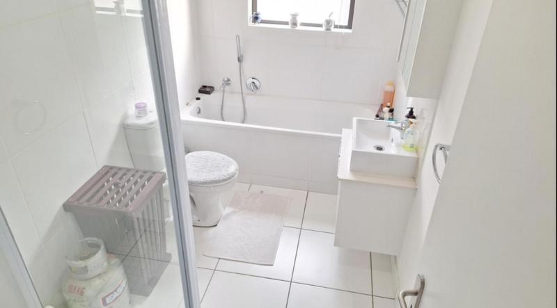 To Let 3 Bedroom Property for Rent in Barbeque Downs Gauteng