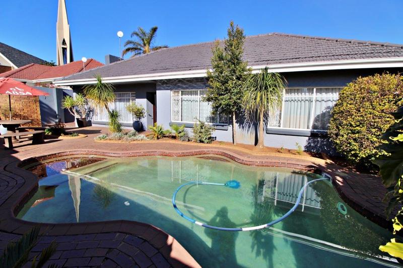 3 Bedroom Property for Sale in Creston Hill Gauteng
