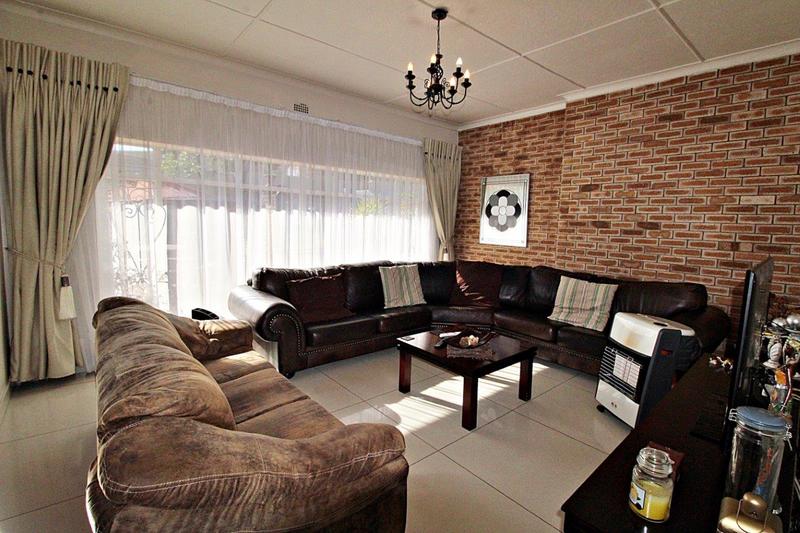 3 Bedroom Property for Sale in Creston Hill Gauteng