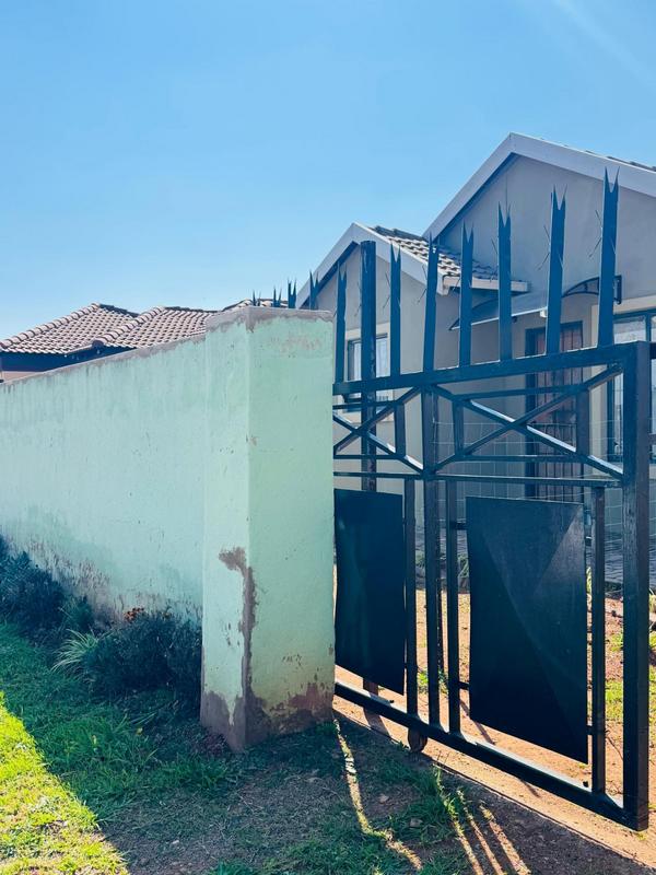2 Bedroom Property for Sale in Dawn Park Gauteng