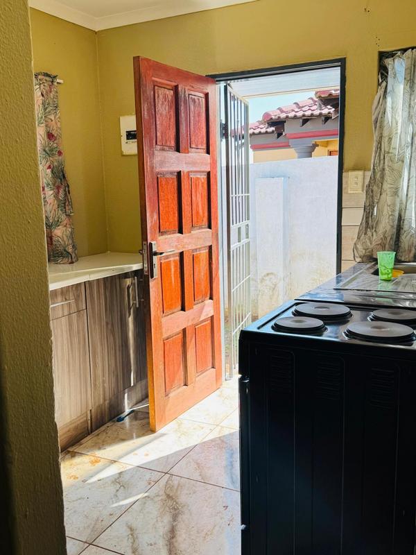 2 Bedroom Property for Sale in Dawn Park Gauteng