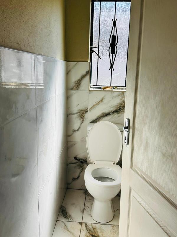 2 Bedroom Property for Sale in Dawn Park Gauteng