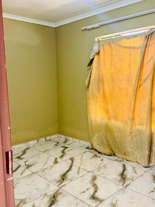 2 Bedroom Property for Sale in Dawn Park Gauteng