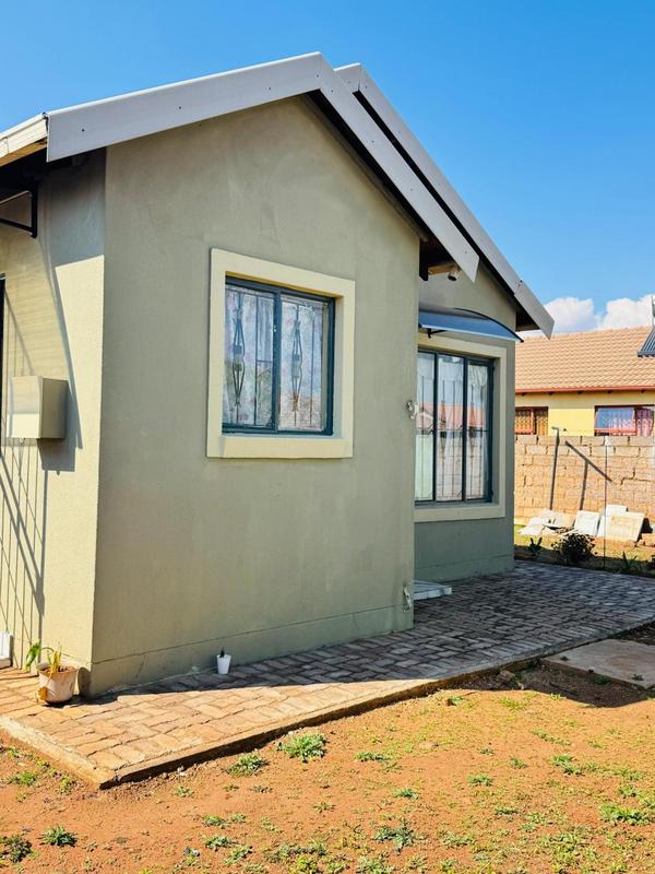 2 Bedroom Property for Sale in Dawn Park Gauteng