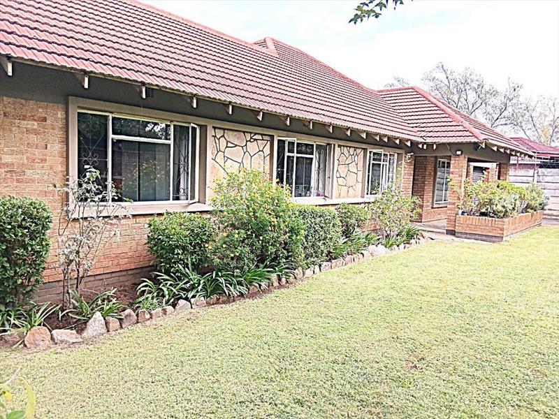 3 Bedroom Property for Sale in Parkdene Gauteng