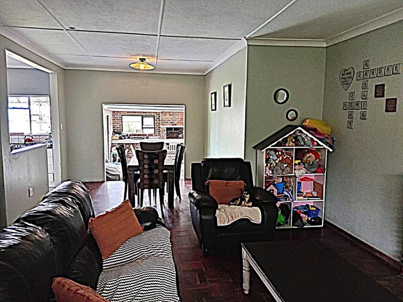 3 Bedroom Property for Sale in Parkdene Gauteng